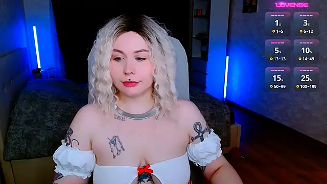 Snapshot of Blueberry-baby chatting on November 2025 06:07:02 PM Blueberry-baby online show from November 2025 06:07:02 PM