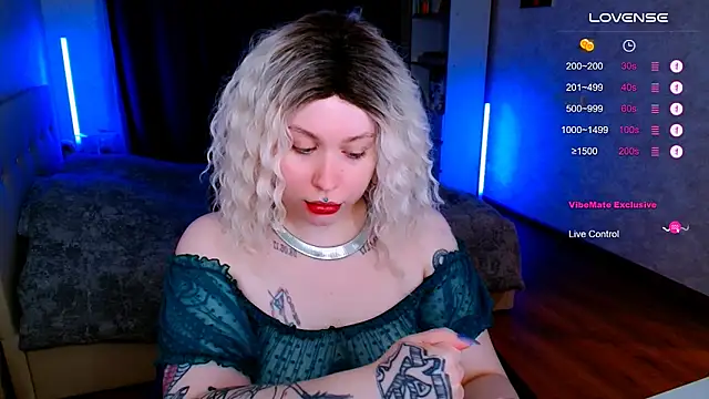 Blueberry-baby online show from December 2025 07:59:01 PM