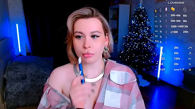 Snapshot of Blueberry-baby chatting on January 2025 05:56:02 PM Blueberry-baby online show from January 2025 05:56:02 PM