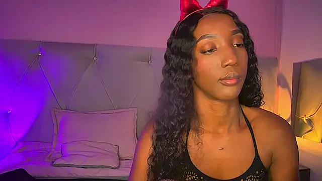 FiorelaLenin online show from April 2026 07:30:01 PM