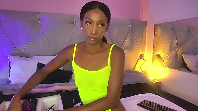 FiorelaLenin online show from January 2026 06:45:01 PM