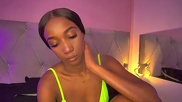 FiorelaLenin online show from May 2026 12:36:02 PM