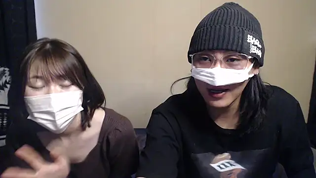 Snapshot of --SHUN-- chatting on December 2024 02:53:01 AM --SHUN-- online show from December 2024 02:53:01 AM