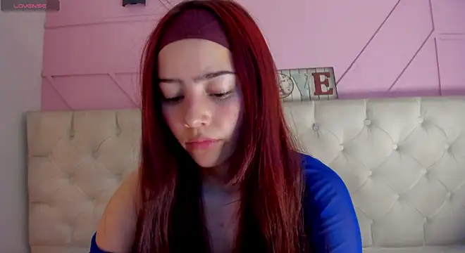 Alejita699 online show from April 2026 07:09:01 PM