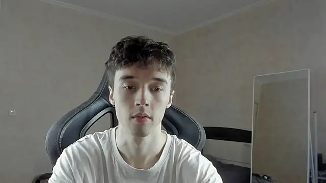 MasonWarholl online show from February 2026 03:00:01 PM