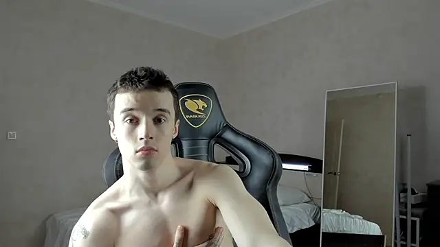 MasonWarholl online show from February 2025 05:43:02 PM