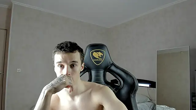 MasonWarholl online show from February 2025 08:45:02 PM