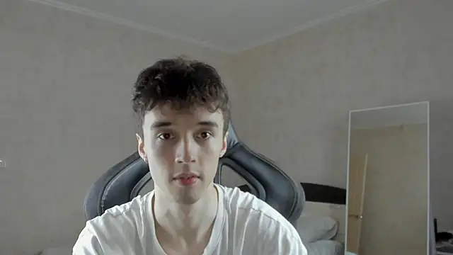 MasonWarholl online show from February 2026 07:03:02 PM