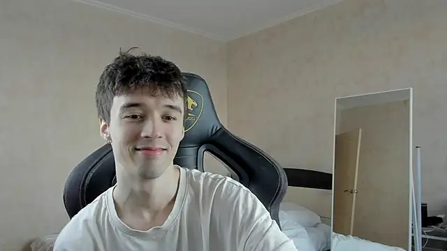 MasonWarholl online show from February 2026 02:06:01 PM