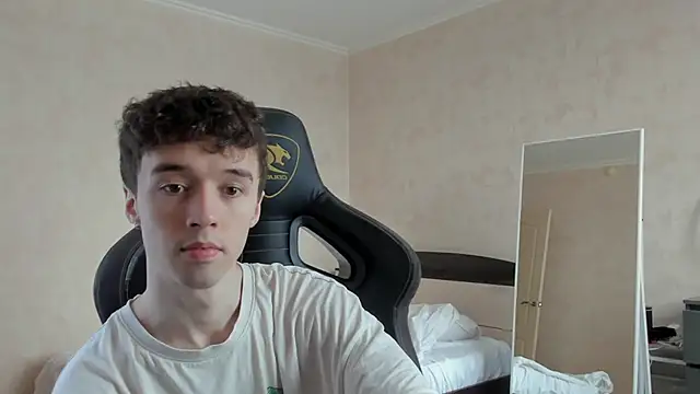 MasonWarholl online show from February 2026 11:43:02 AM