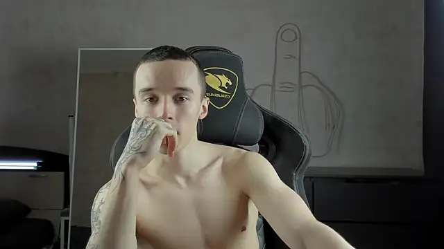 MasonWarholl online show from January 2025 04:26:01 AM