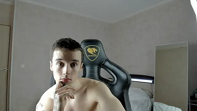 MasonWarholl online show from February 2025 05:31:01 PM