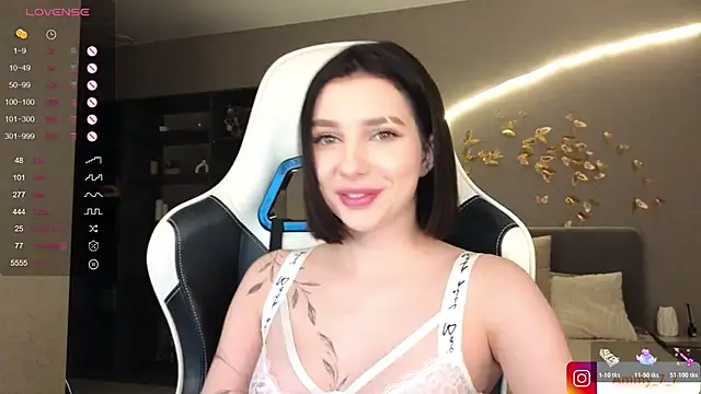 ammy cummy online show from November 2025 09:32:02 AM