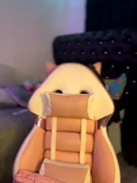 KittyRous online show from November 2025 07:56:02 AM