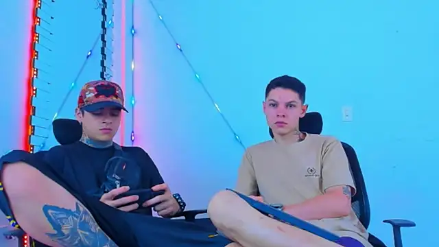 HOT boy2025 online show from October 2025 01:19:02 AM