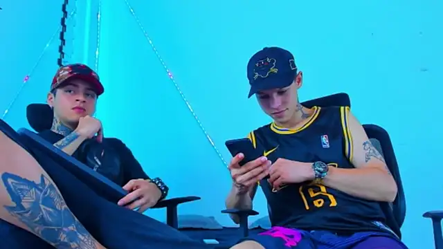 HOT boy2025 online show from October 2025 12:56:02 AM