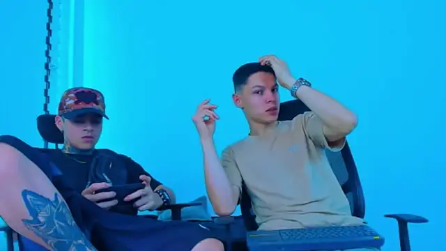 Snapshot of HOT_boy2025 chatting on November 2025 12:47:02 AM HOT boy2025 online show from November 2025 12:47:02 AM