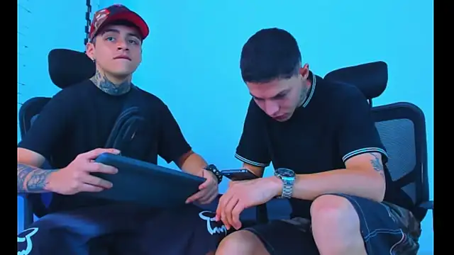 Snapshot of HOT_boy2025 chatting on November 2025 02:05:01 AM HOT boy2025 online show from November 2025 02:05:01 AM