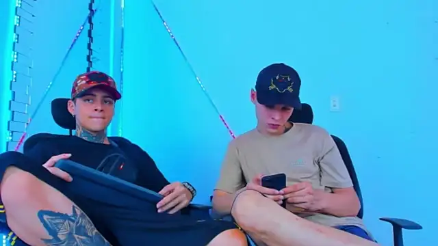 HOT boy2025 online show from September 2025 02:35:02 PM