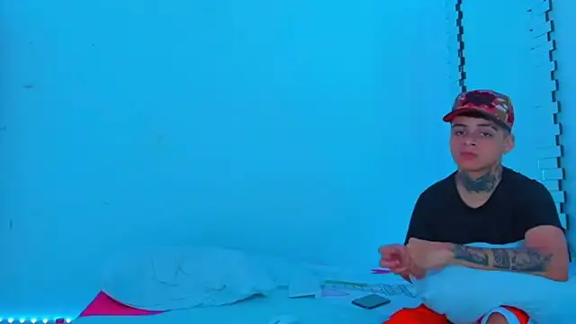 HOT boy2025 online show from January 2025 02:22:02 AM