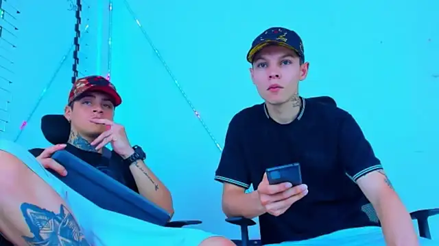 HOT boy2025 online show from October 2025 06:52:02 PM