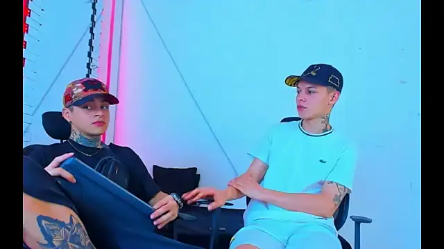 HOT boy2025 online show from September 2025 09:05:02 AM