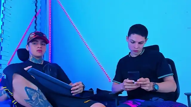 HOT boy2025 online show from October 2025 12:33:02 AM
