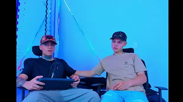 HOT boy2025 online show from September 2025 10:48:01 AM