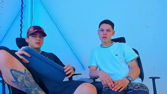 Snapshot of HOT_boy2025 chatting on October 2025 05:38:02 AM HOT boy2025 online show from October 2025 05:38:02 AM