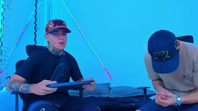 Snapshot of HOT_boy2025 chatting on October 2025 04:42:01 AM HOT boy2025 online show from October 2025 04:42:01 AM