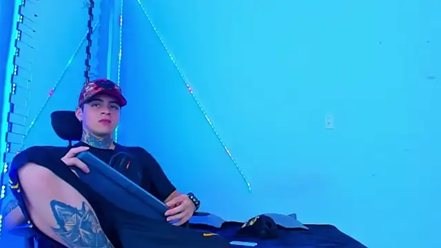 HOT boy2025 online show from October 2025 07:26:01 PM