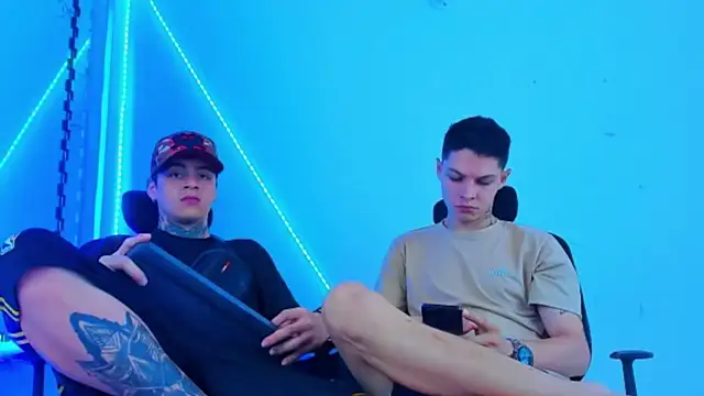HOT boy2025 online show from October 2025 12:00:01 AM