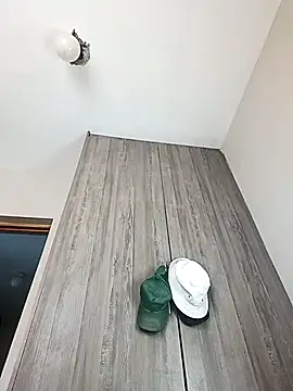 Mayo01  online show from December 2025 08:14:01 AM