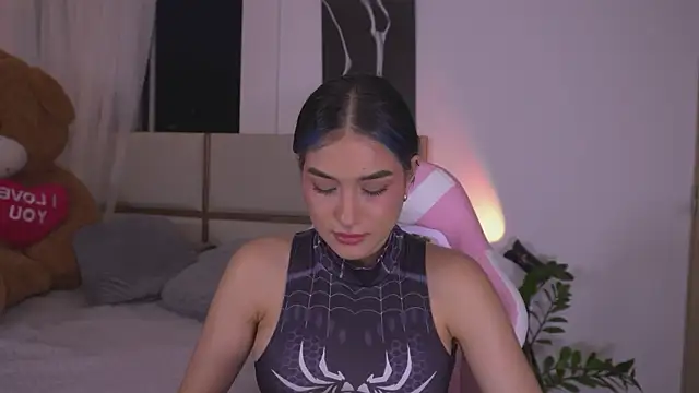 AnnyHizzle online show from May 2026 11:32:02 PM