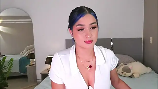 AnnyHizzle online show from September 2025 02:10:01 AM