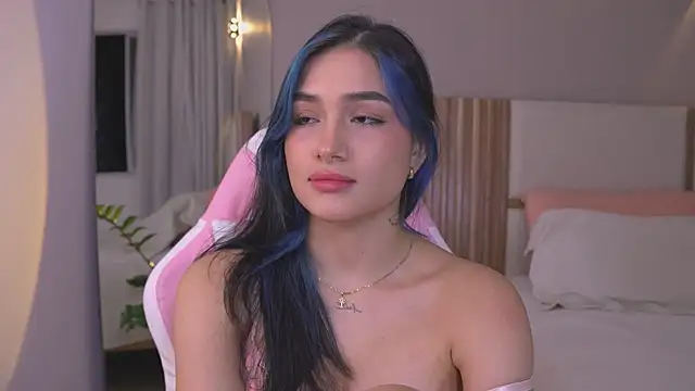 AnnyHizzle online show from June 2026 01:29:01 AM