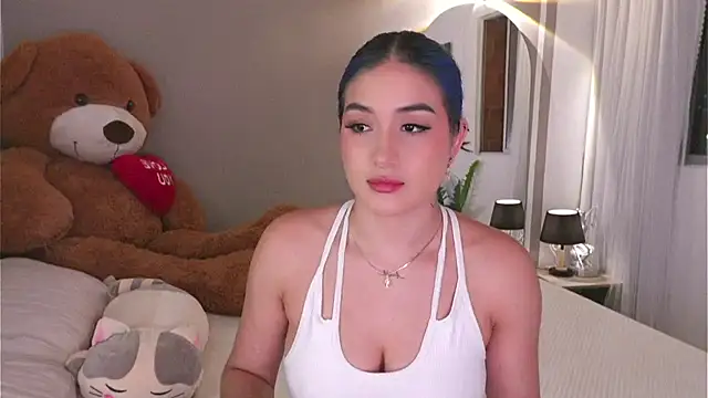 AnnyHizzle online show from October 2025 02:02:02 AM
