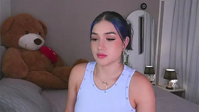 AnnyHizzle online show from October 2025 11:06:01 PM