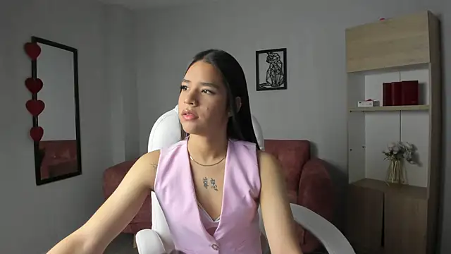 Alice23jones online show from March 2025 02:12:02 PM