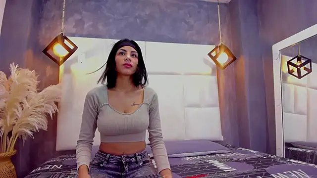 Tinny and Candy online show from October 2025 12:04:01 PM