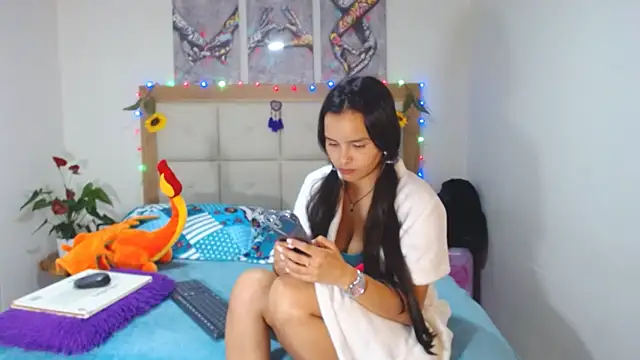 valentina hearts online show from March 2025 02:49:02 AM