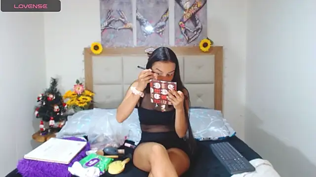 valentina hearts online show from December 2024 11:42:01 PM