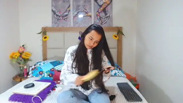 valentina hearts online show from March 2025 11:53:01 PM