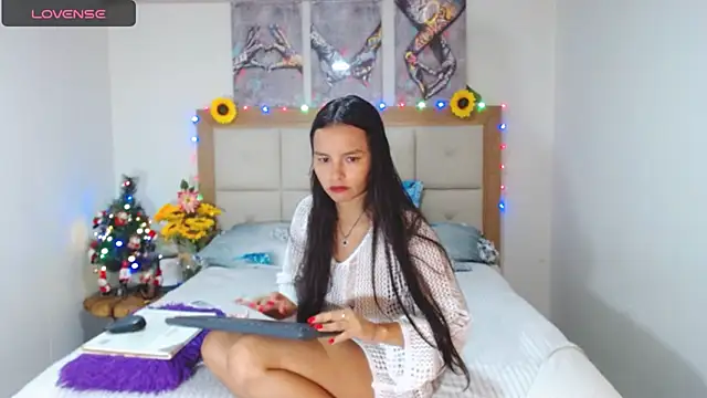 valentina hearts online show from December 2024 01:15:02 AM