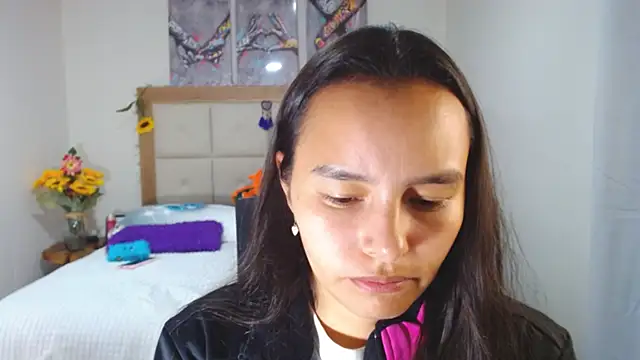 valentina hearts online show from March 2025 12:58:02 AM