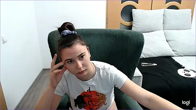 VioletaFlower7 online show from November 2025 09:09:01 AM