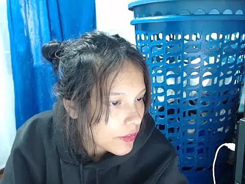 home vlak online show from May 2026 10:13:02 PM