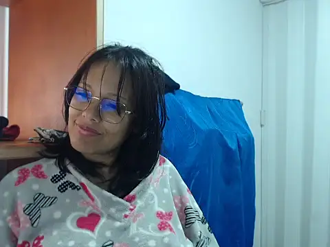 home vlak online show from March 2026 08:59:01 PM