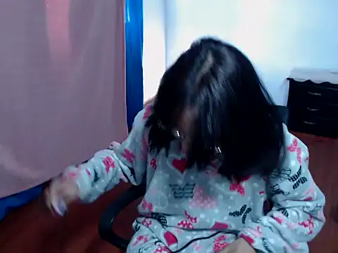 home vlak online show from November 2025 07:24:02 PM