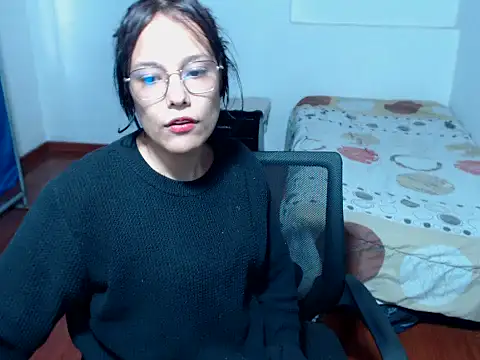 home vlak online show from November 2025 04:22:01 PM